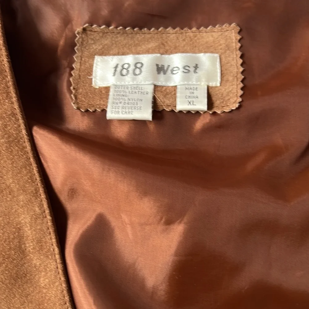 188 west suede leather vest lined with 3 button closure, vintage cowboy